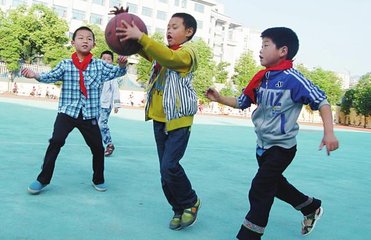 李心彤